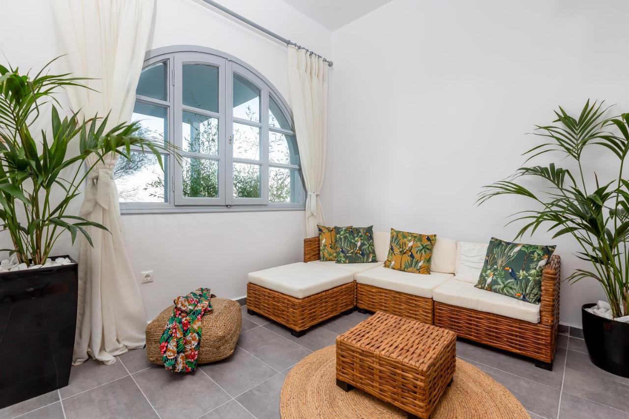 Divino Suites (Adults Only) Fira  Exterior foto